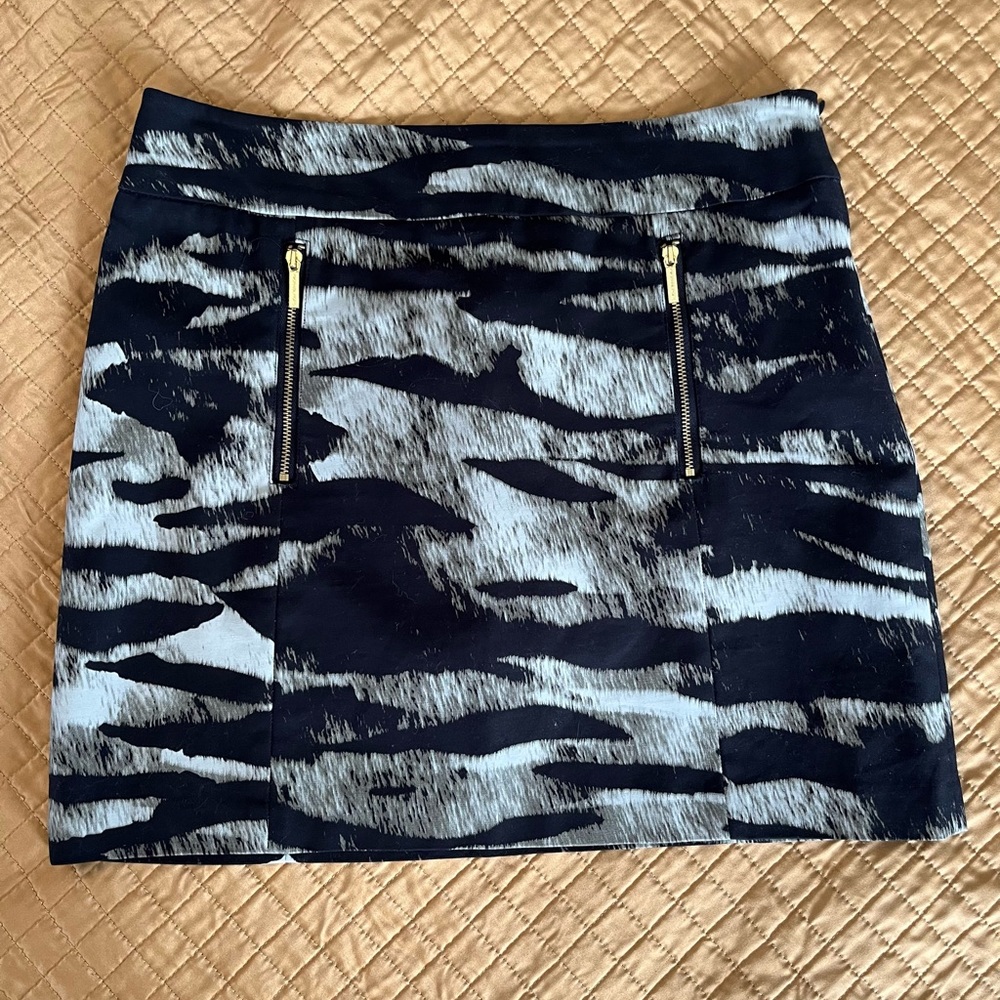 Michael KORS NWOT Zebra Print Mini Skirt w/ Zipper & Pockets Sz 6